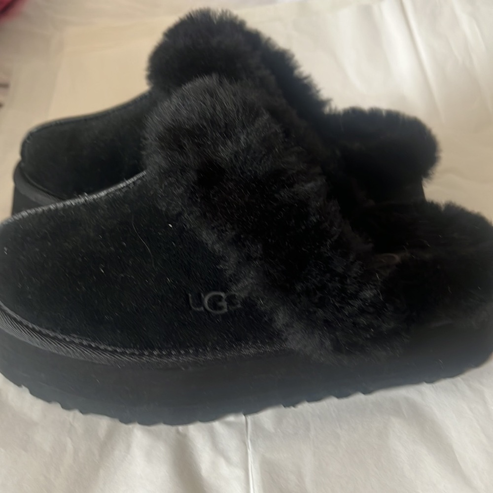 Uggs Womens Platform Slippers - image 7